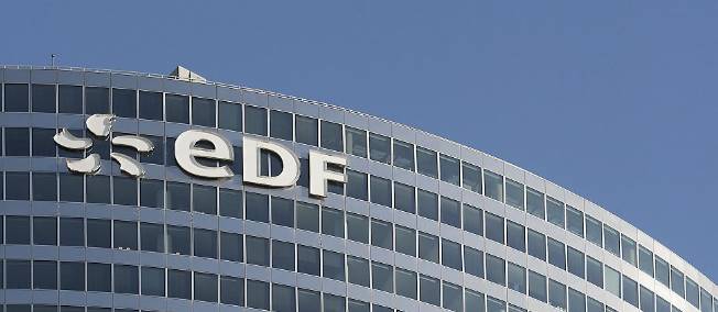 Fitch reduce la calificación de EDF por los bajos precios de la electricidad