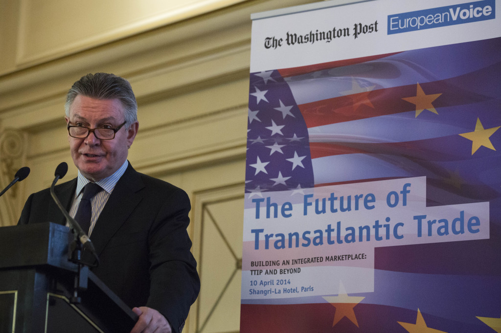 El comisario de Comercio Karel de Gucht en su intervención en Washington. FOTO: CE.