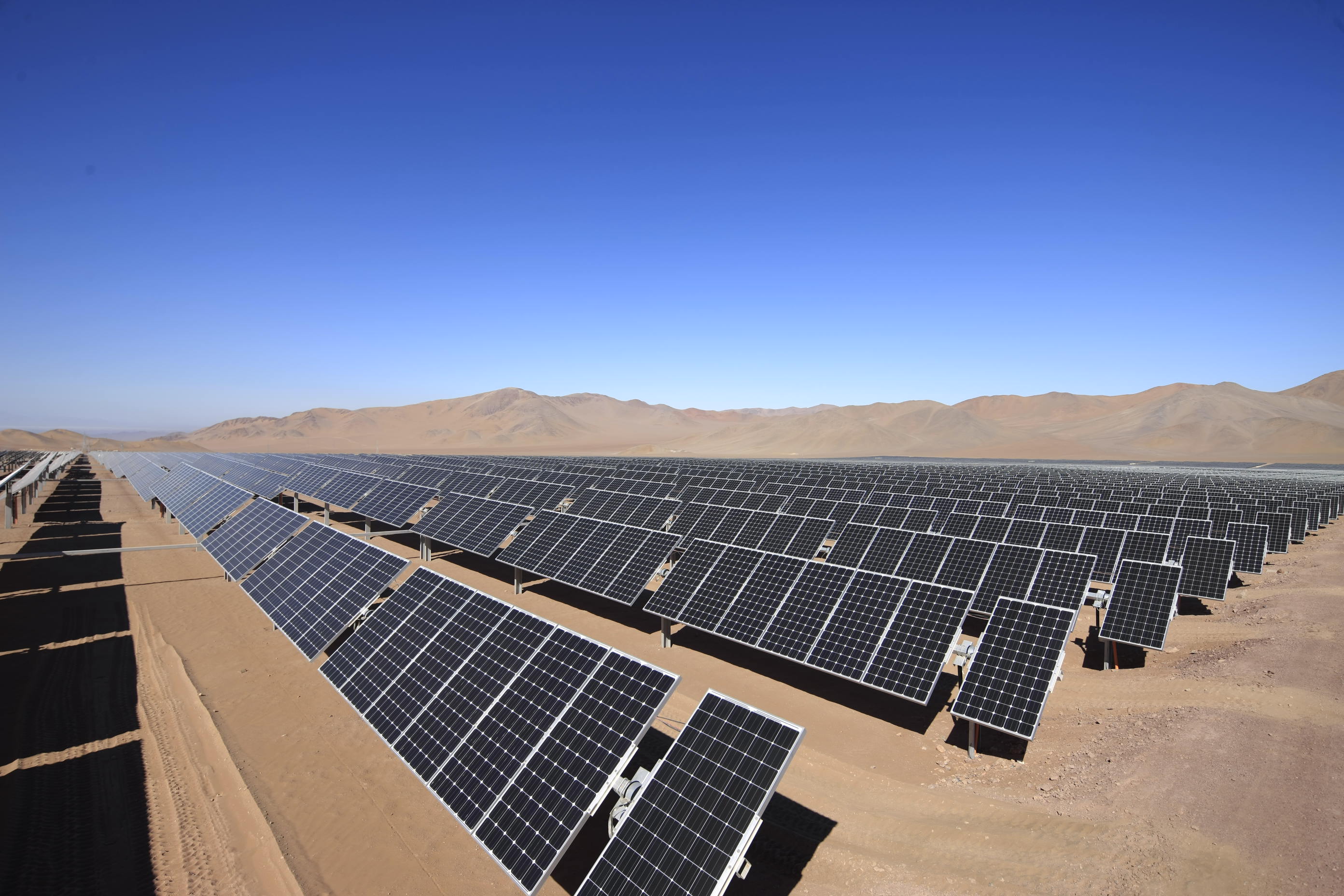 Planta fotovoltaica en el desierto de Atacama, en Chile. 