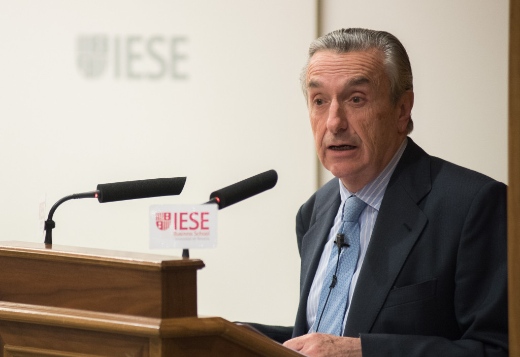 José María Marín Quemada, presidente de la CNMC, durante su intervención en el IESE. FOTO: IESE.