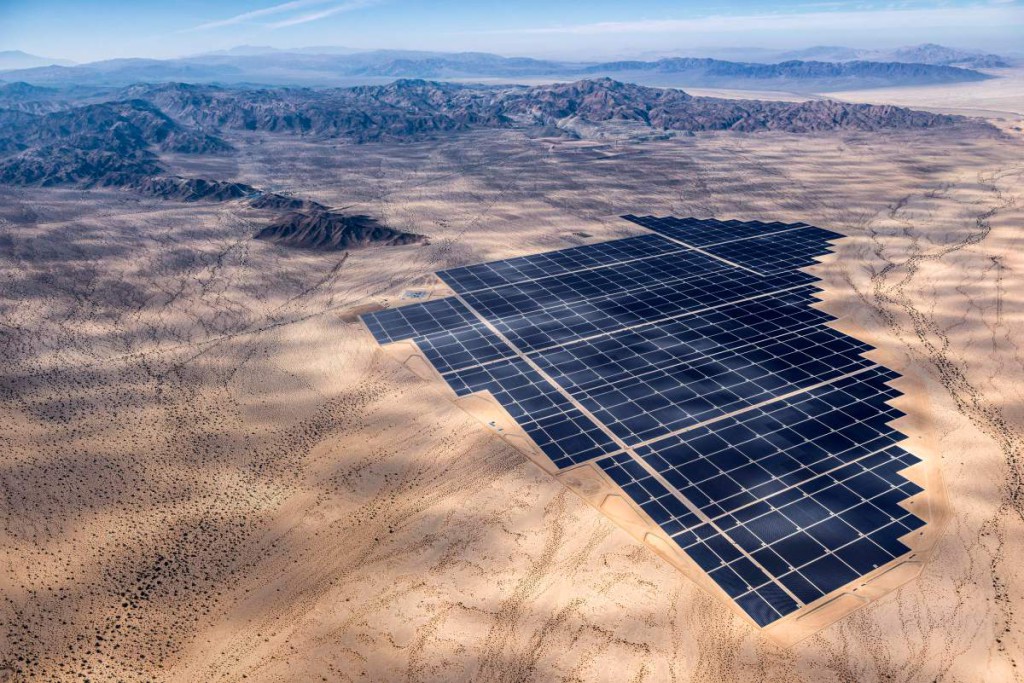 California acoge varias de las mayores plantas fotovoltaicas del mundo como la de Desert Sunlight.