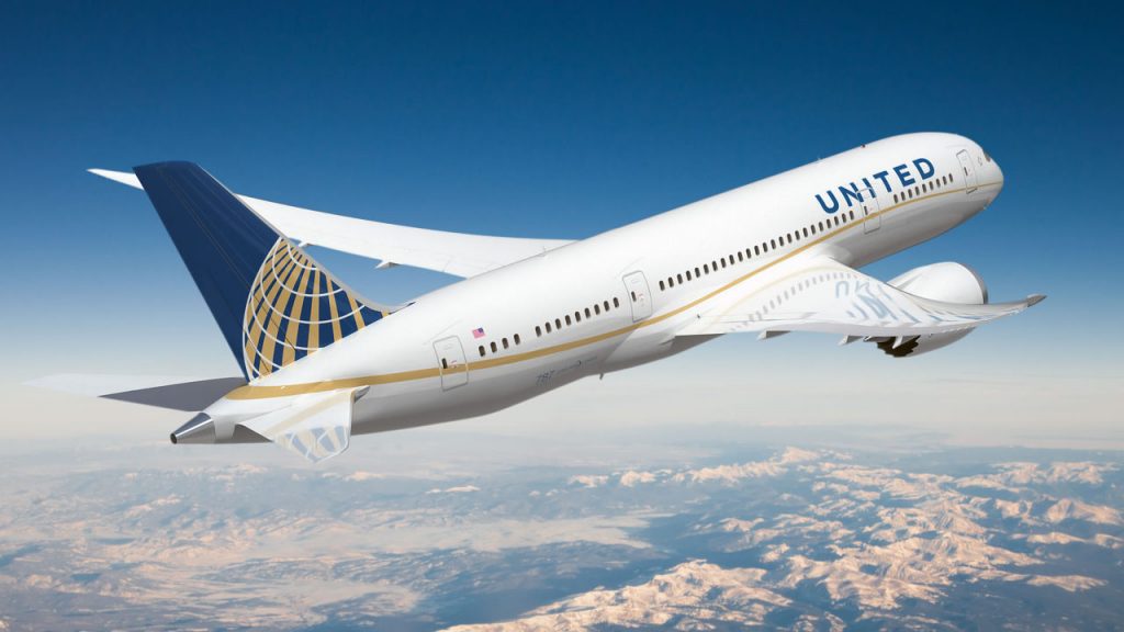 United Airlines se convierte en la primera aerolínea que invierte en biofuel.