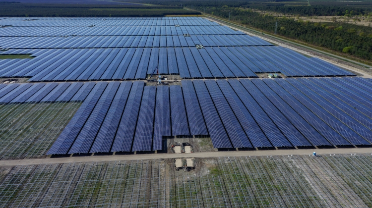 La planta fotovoltaica de Cestas, de 300MW, es la mayor de Europa.