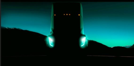 Musk sólo ha dejado entrever lo que será el camión eléctrico de Tesla.