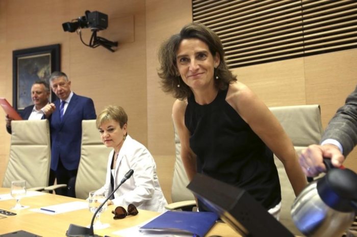 Teresa Ribera anuncia que llevará al Congreso la prohibición de las prospecciones petrolíferas en el mar