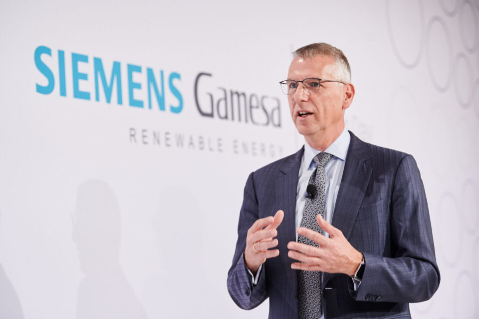 Siemens Gamesa se hunde un 14% en Bolsa tras revisar a la baja las previsiones para este año