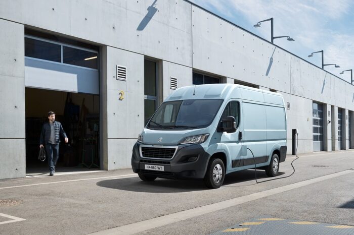 PSA lanza en 2021 la versión eléctrica de sus furgonetas fabricadas en Vigo