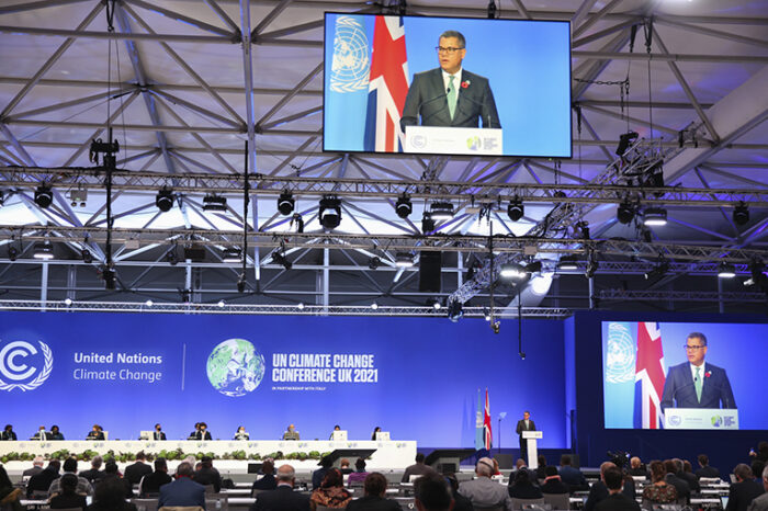 El presidente de la COP26 insta a los líderes a "escuchar las voces de los jóvenes"