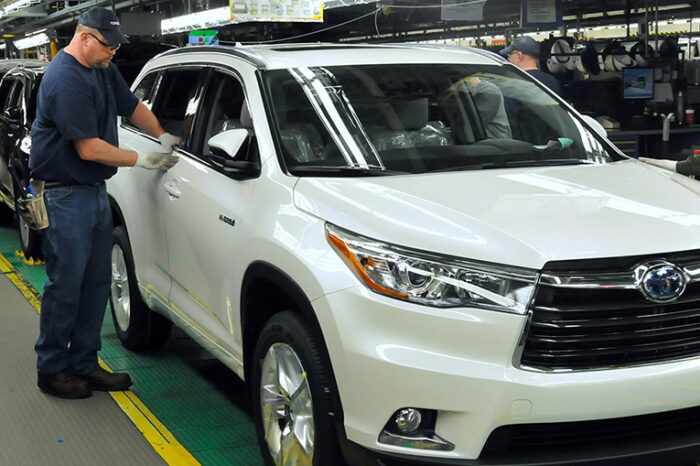 Toyota se aliará con Panasonic para construir una nueva planta de baterías en Estados Unidos