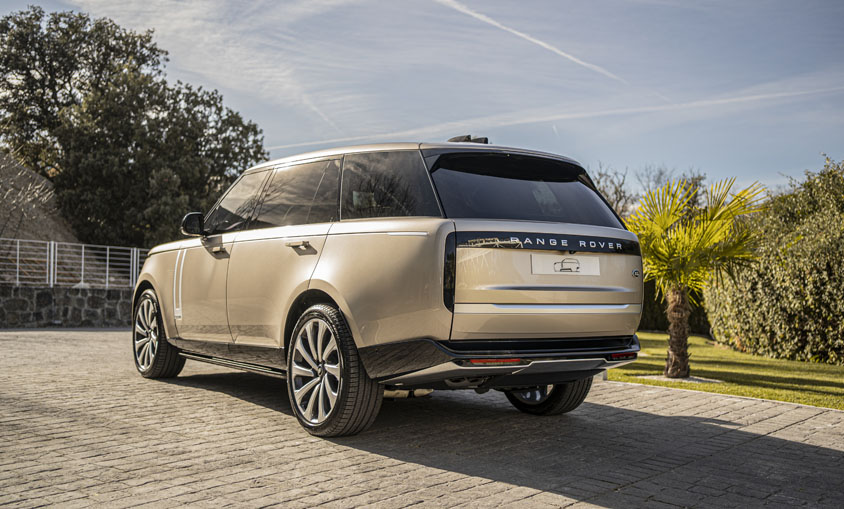 Land Rover Range Rover 2022 trasera