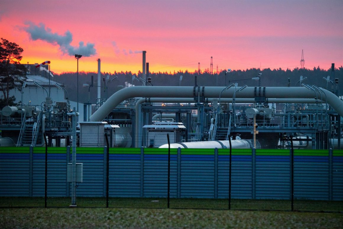 Planta de procesamiento de gas natural ruso en Lubmin, Alemania. FOTO: STEFAN SAUER / DPA
