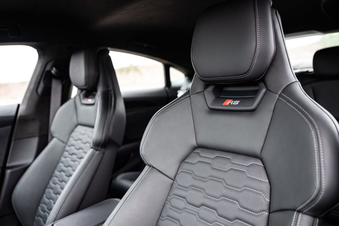 Audi RS e-tron GT asientos