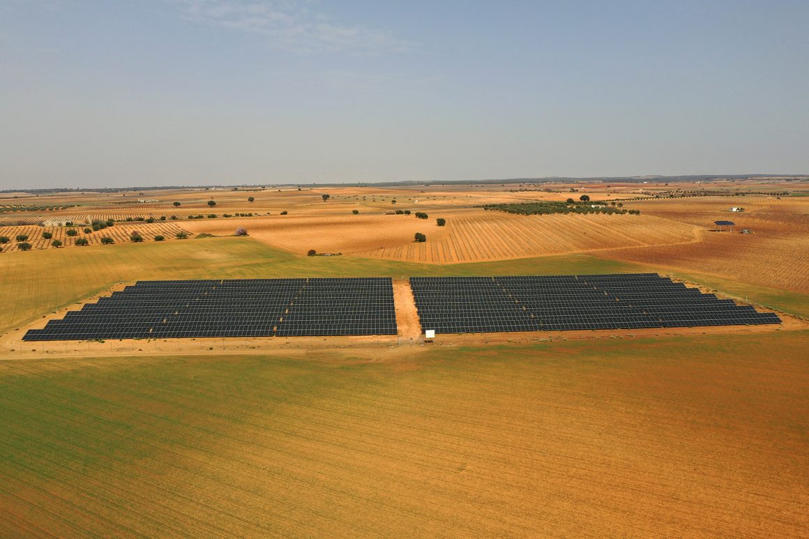 Planta fotovoltaica de EiDF Solar en El Toboso.