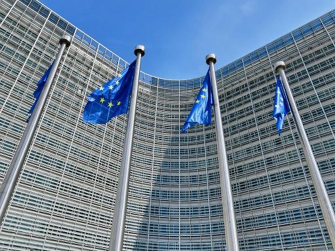 Banderas de Europa en la Comisión Europea. FOTO: CE