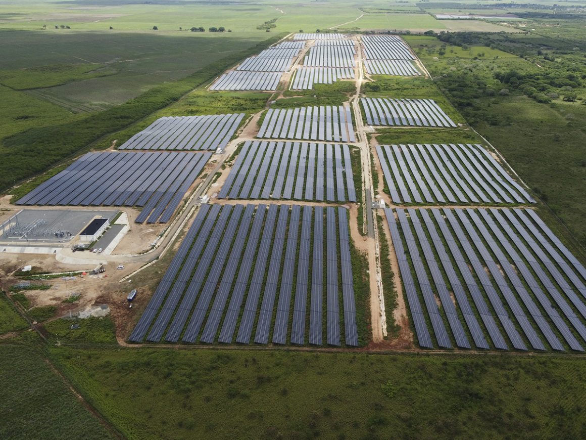 Parque solar fotovoltaico de Dominion en República Dominicana. FOTO: Diminion