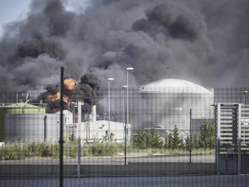 Incendio de la planta de biodiésel de Calahorra. FOTO: Europa Press