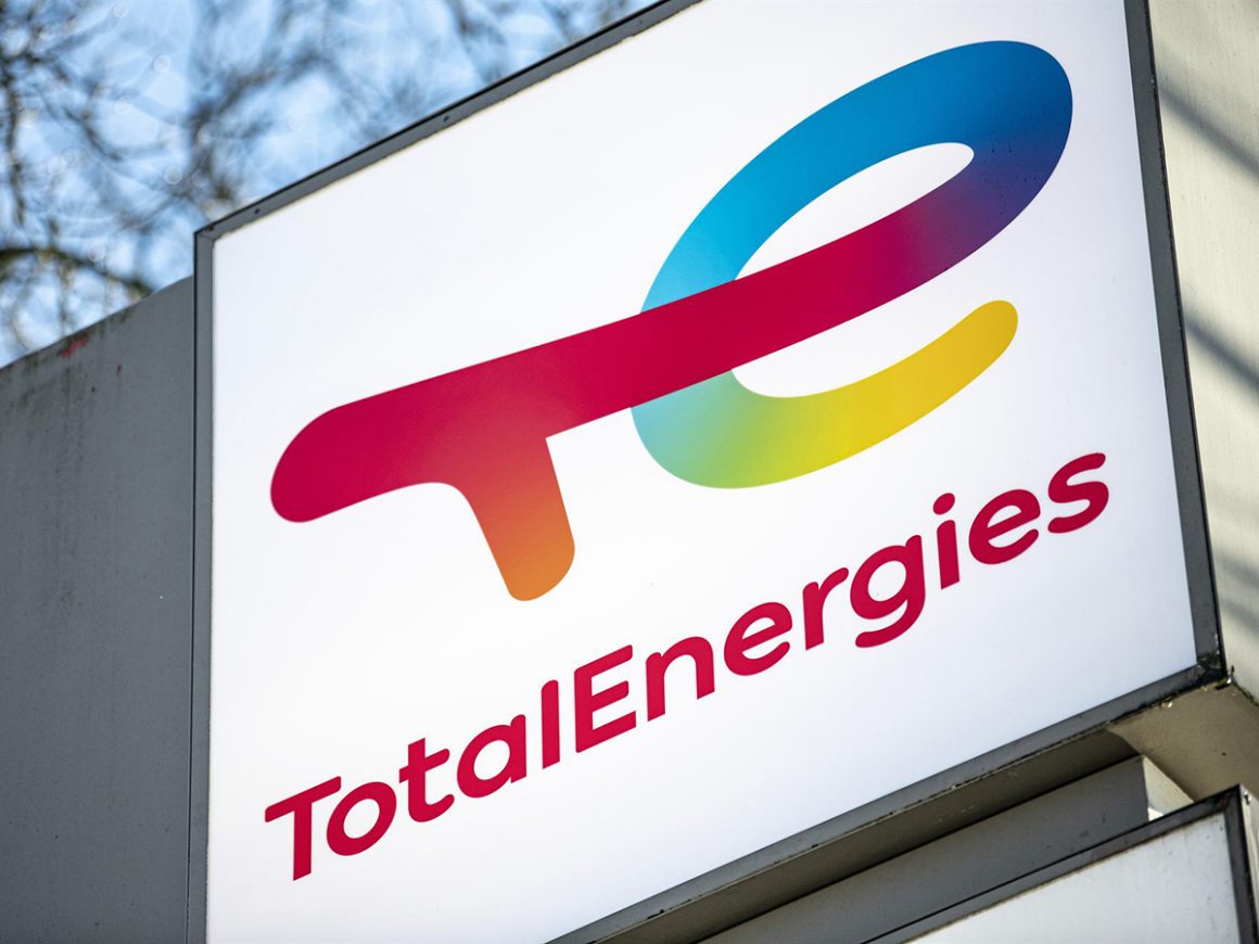 Logo de TotalEnergies. FOTO: Fabian Sommer/dpa