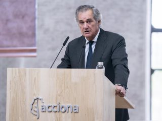 El presidente de Acciona, José Manuel Entrecanales, durante la junta de accionistas de 2022. FOTO: A. Pérez Meca - Europa Press