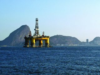 Plataforma de petróleo en Brasil. FOTO: Repsol