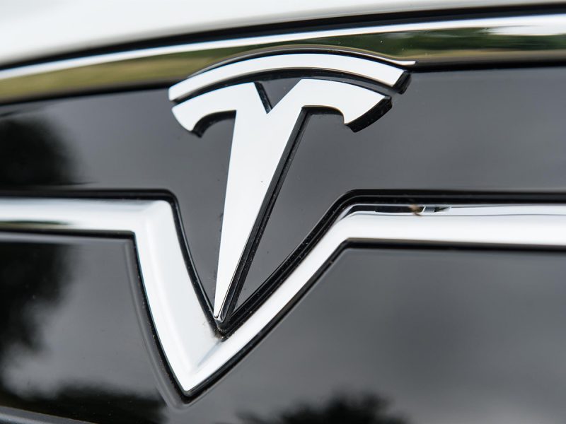 Logo de Tesla. FOTO: Tesla