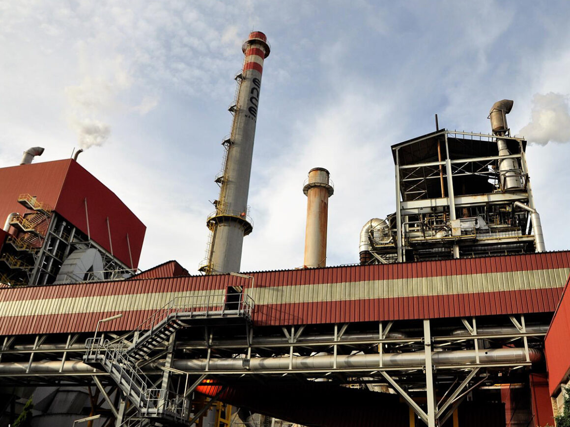 La planta industrial de Ence en Navia. FOTO: Ence