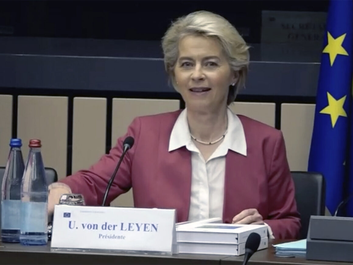 La jefa del Ejecutivo comunitario, Ursula von der Leyen. FOTO: Dati Bendo