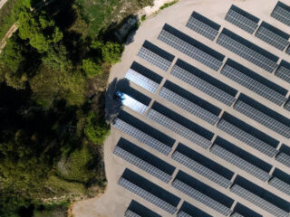 Paneles solares en la fábrica de Ford de Almussafes. FOTO: Ford