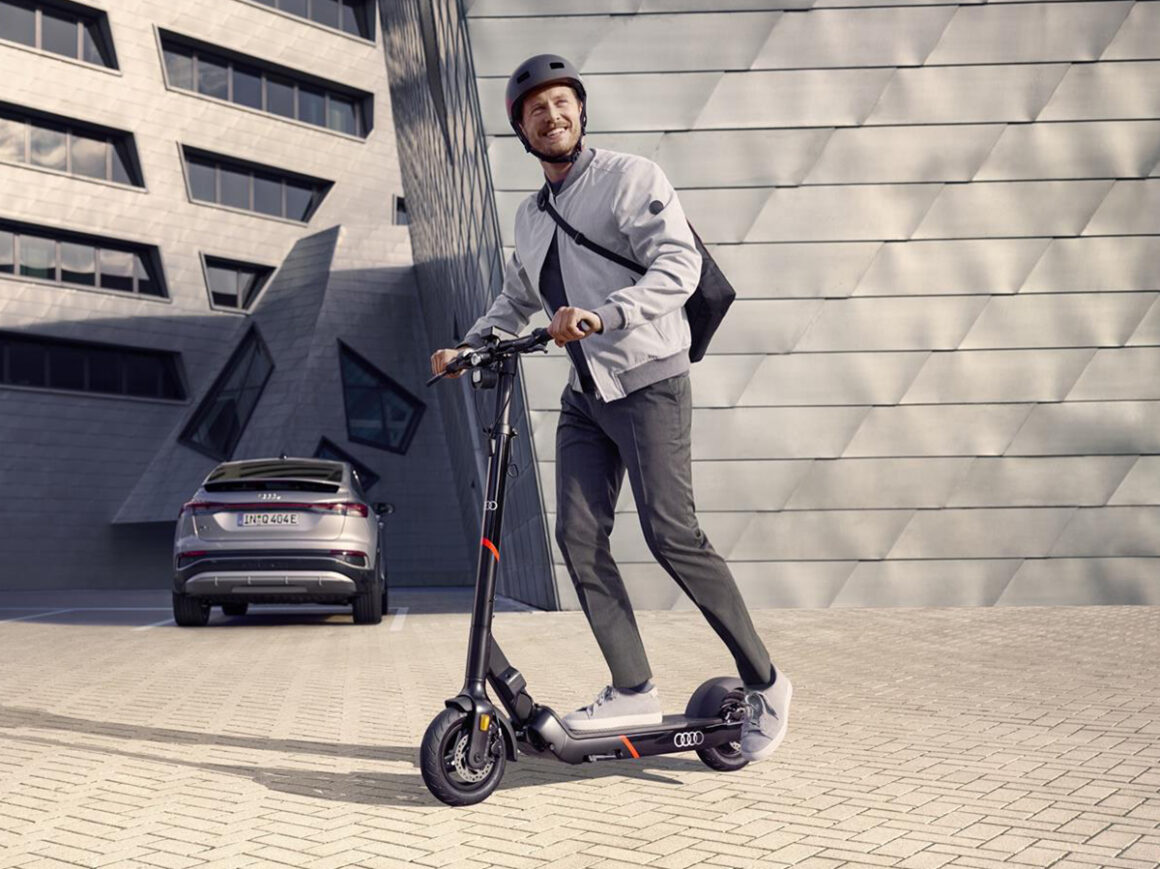 El patinete eléctrico Audi electric kick scooter. FOTO: Audi