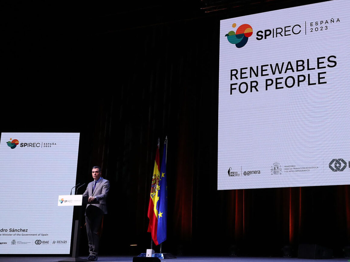 Pedro Sánchez durante su intervención en el acto de inauguración de la Conferencia Internacional de Energías Renovables (SPIREC 23). FOTO: Pool Moncloa/Fernando Calvo