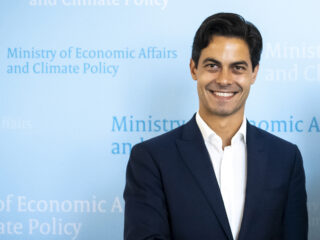 El ministro para el Clima y Política Energética de los Países Bajos, Rob Jetten. FOTO: UE