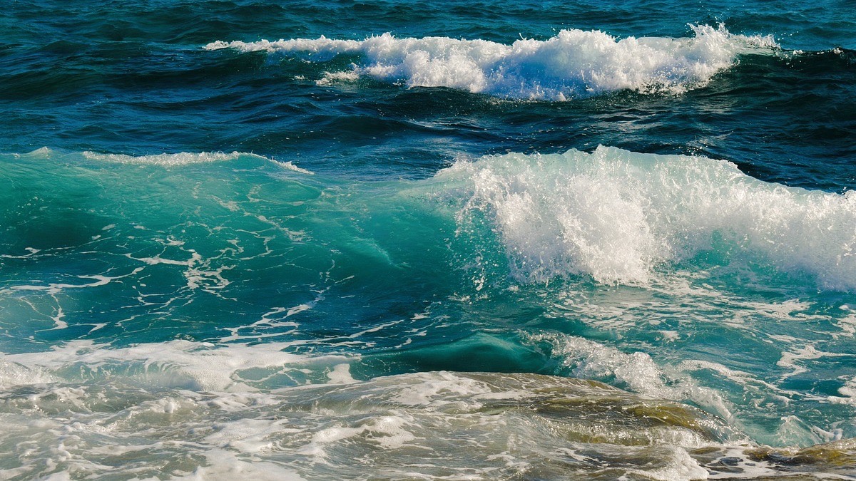 Investigadores australianos logran dividir el agua de mar sin
