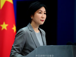 La portavoz de la Cancillería china Mao Ning. FOTO: Embajada de China en Polonia